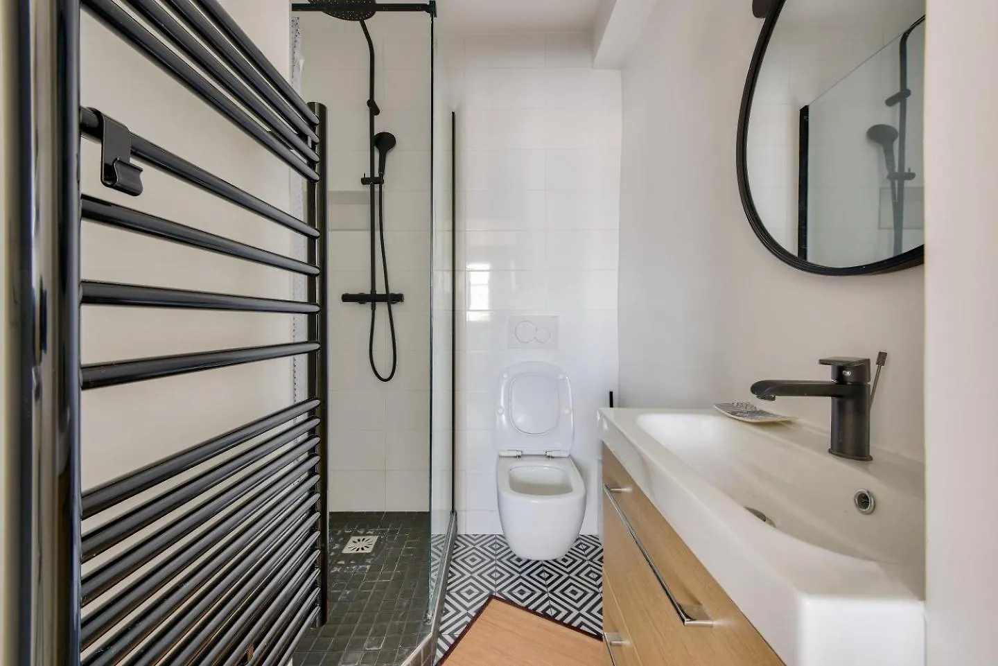 Splendide Studio Proche De La Station Metro Lourmel Paris Apartment
